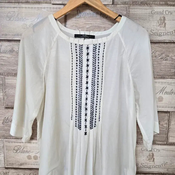 [BUNJANG] Max Mara Ivory Embroidered Blouse (Size 55-66) / 막스마라 블라우스 55_66