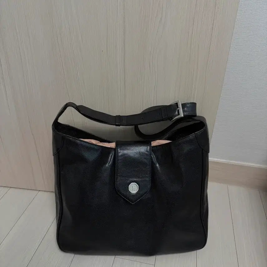 [BUNJANG] Minuit Muse Barton Bag Large Black / 미닛뮤트 바톤백 라지 블랙 barton
