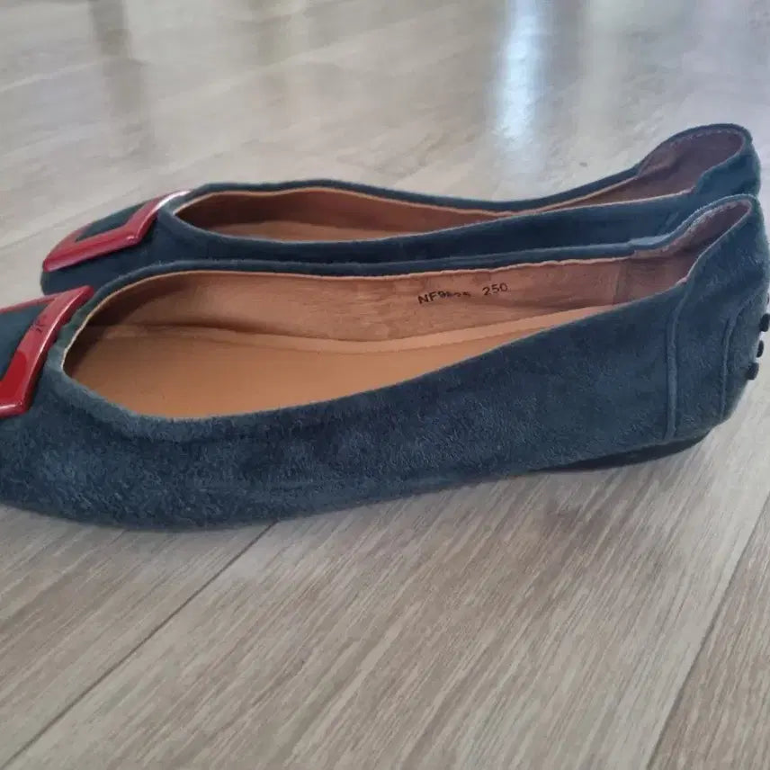 [BUNJANG] Namuhana Suede Loafers (250) / 나무하나 로퍼 250