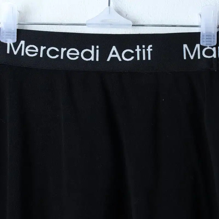 [BUNJANG] Mardi Mercredi A-Line Bouclé Skirt Black Limited Edition / W(F) 마르디메르크디 스커트 치마 A라인 부클 블랙 한정판-264F