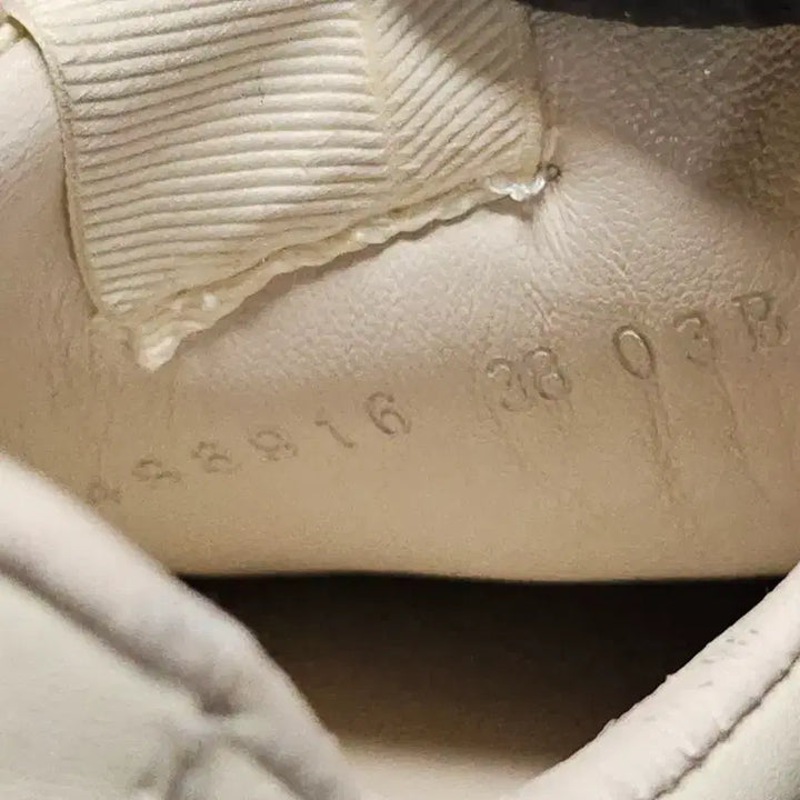 [BUNJANG] Gucci Rhyton Logo Sneaker Ivory Size 38 / 구찌 라이톤 띠로고 스니커즈 아이보리 38