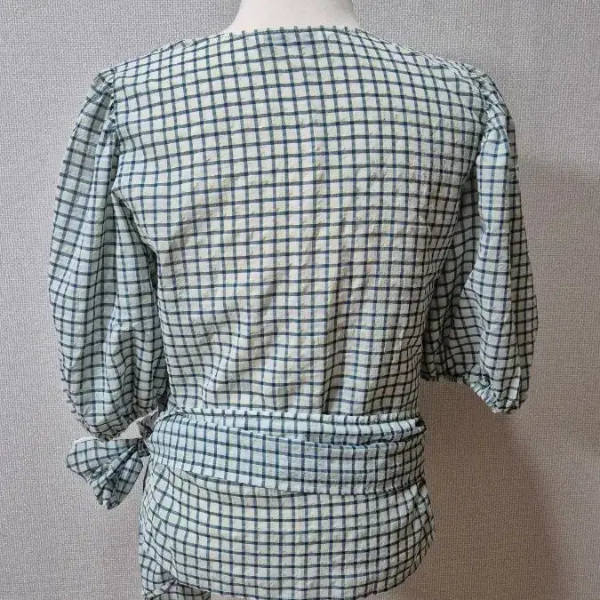 [BUNJANG] DEWL Check Wrap Blouse 5-Sleeve Puff Sleeve / A-84 듀엘 체크 랩 블라우스 5부 퍼프 소매