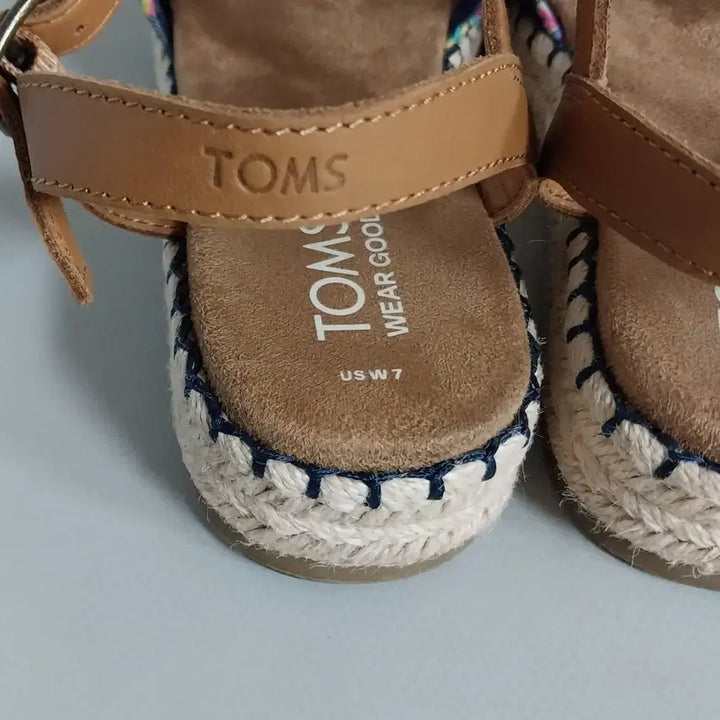 [BUNJANG] Toms Flower Embroidered Sandals Women&