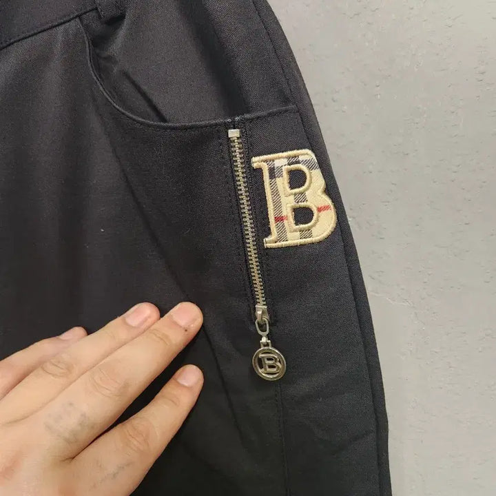[BUNJANG] Burberry Black Cotton Trousers / 버버리 블랙 여성 바지
