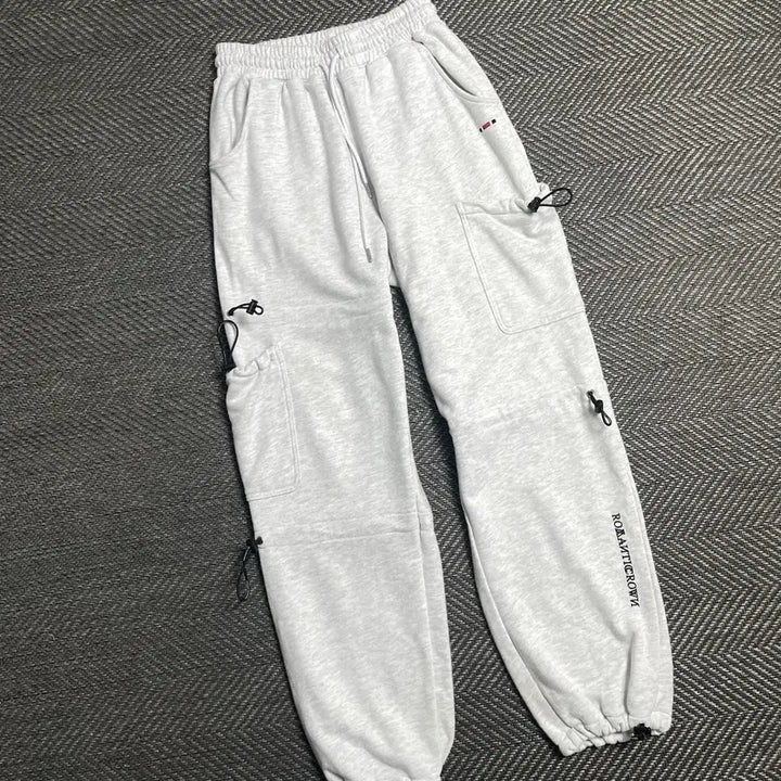 [BUNJANG] Romantic Crown Unbalanced Pocket Cargo Sweatpants / 로맨틱 크라운 언발란스 포켓 카고 스웻 팬츠 y 5551
