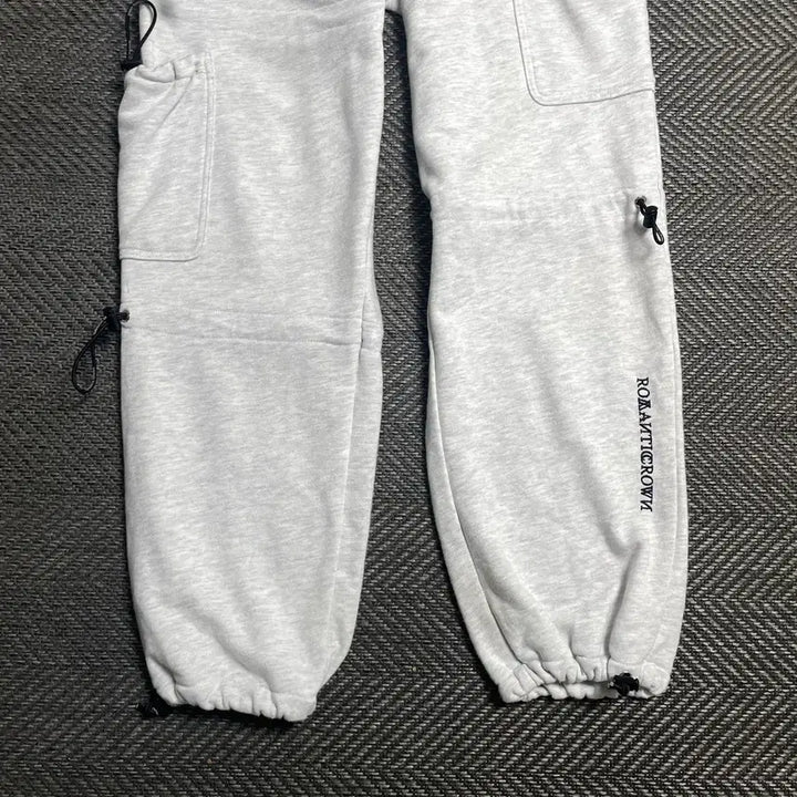 [BUNJANG] Romantic Crown Unbalanced Pocket Cargo Sweatpants / 로맨틱 크라운 언발란스 포켓 카고 스웻 팬츠 y 5551