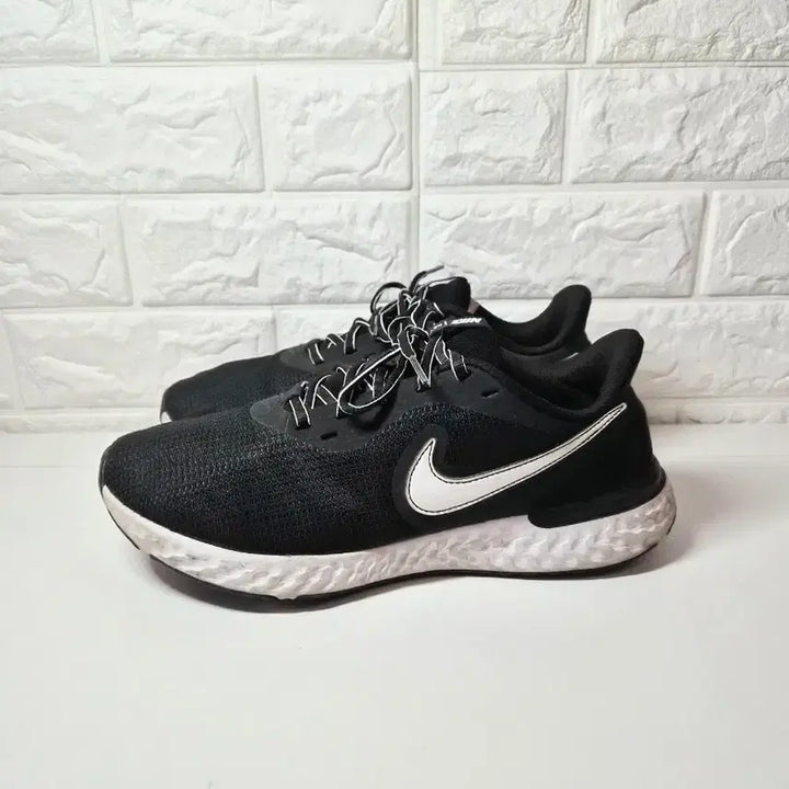 [BUNJANG] Nike Revolution 270 Running Shoes Sneakers / 나이키 270 레볼루션 런닝화 운동화