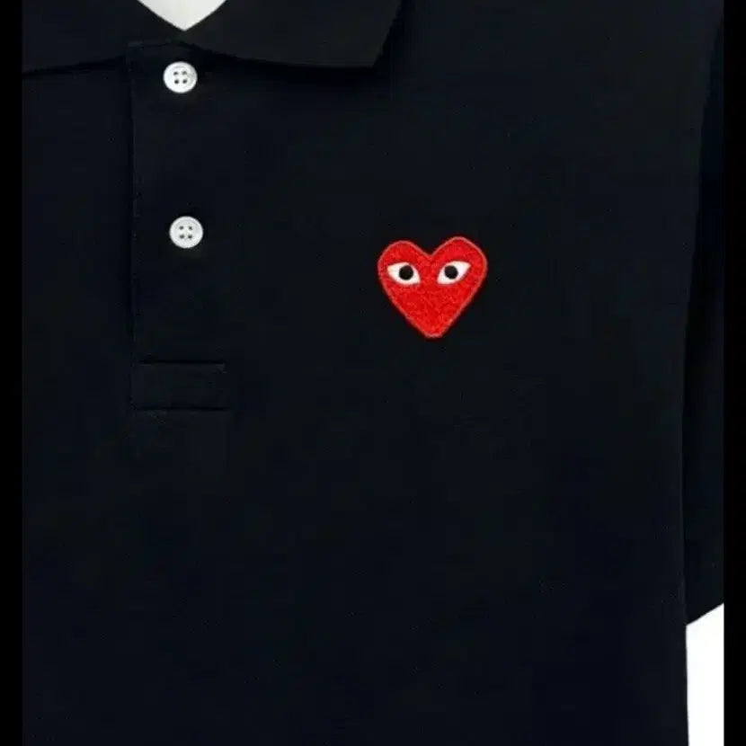 [BUNJANG] Comme des Garçons Polos with Red Heart Appliqué / 꼼데가르송 카라티.  블랙/화이트