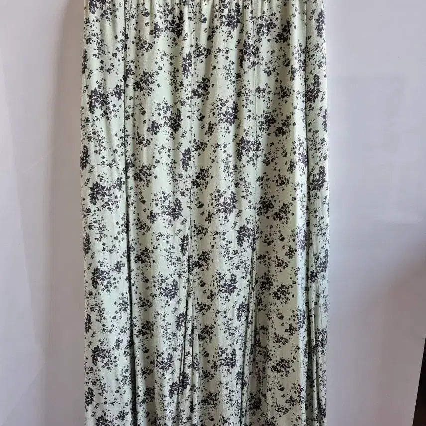 [BUNJANG] Uniqlo Floral Pattern Long Skirt Mint / *유니클로 플라워 패턴 롱 스커트 민트색*