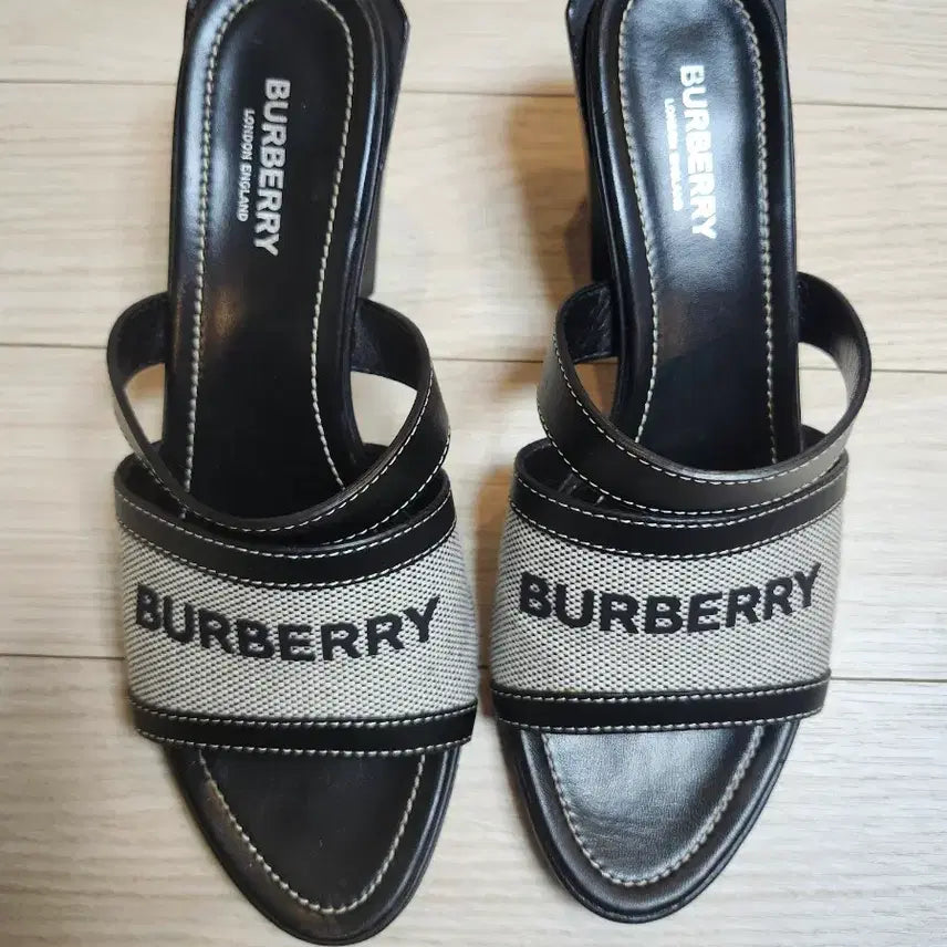 [BUNJANG] Burberry Authentic Mule Slippers / 정품 버버리 뮬 슬리퍼