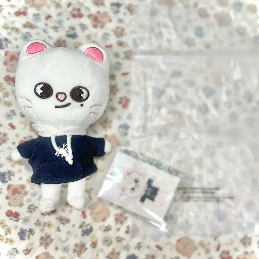 [BUNJANG] Stray Kids Jiniret 16cm Mini Plush / 스키주 지니렛 16cm 미니 새상품