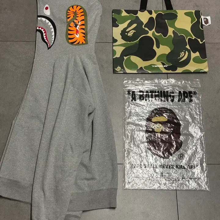 [BUNJANG] BAPE Shark Hoodie Grey XL / 새상품급) 베이프 샤크 후드집업 그레이