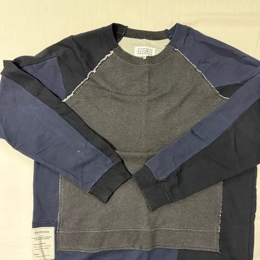 [BUNJANG] Maison Margiela Replica Patchwork Sweatshirt / 메종 마르지엘라 리 에디션 패치워크 스웻셔츠