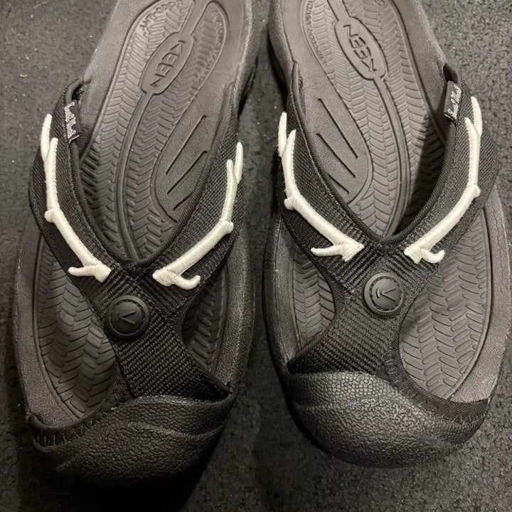 [BUNJANG] Keen x South2 West8 Waimea H2 Sandals 260 / 킨 x 사우스2 웨스트8 와이메아 H2 쪼리 260