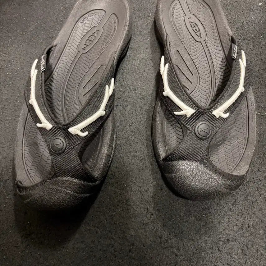 [BUNJANG] Keen x South2 West8 Waimea H2 Sandals 260 / 킨 x 사우스2 웨스트8 와이메아 H2 쪼리 260