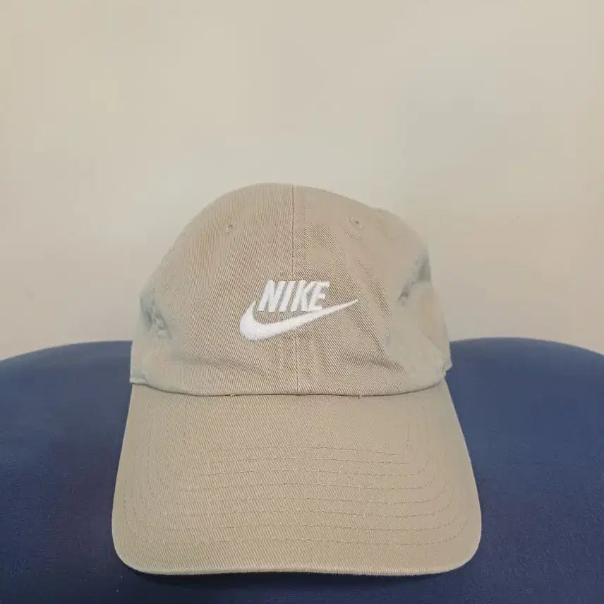 [BUNJANG] Nike Beige Baseball Cap / 나이키 볼캡 베이지색 모자