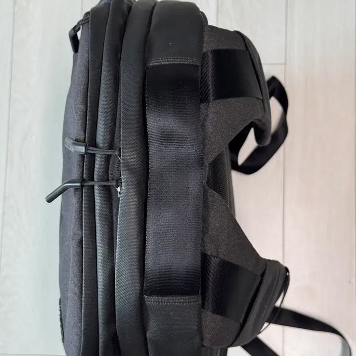 [BUNJANG] Incase Backpack Grey / 인케이스 백팩 그레이
