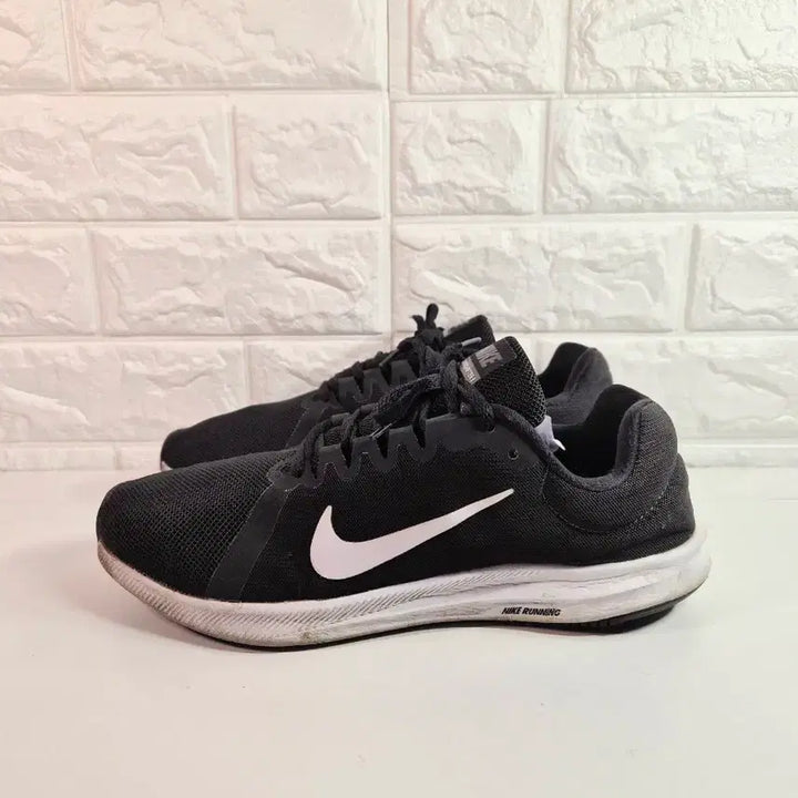 [BUNJANG] Nike Downshifter 8 Running Shoes Sneakers / 나이키 270 다운쉬프터 8 런닝화 운동화