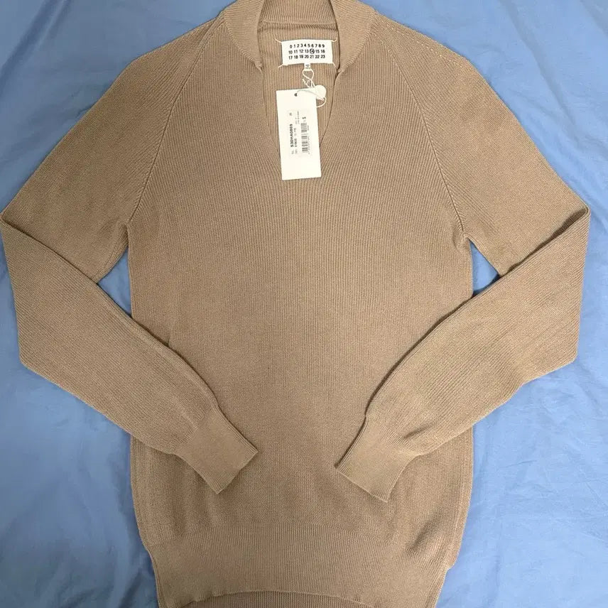 [BUNJANG] Maison Margiela Open Neck Knit Cocoa / 메종 마르지엘라 오픈넥 니트 코코아