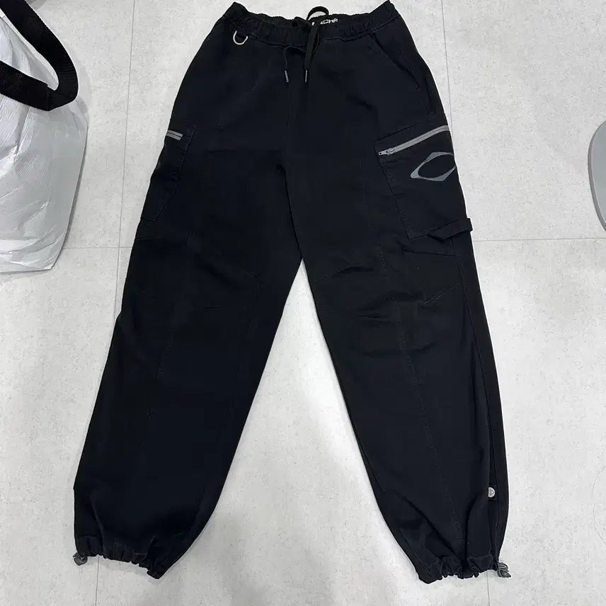 [BUNJANG] Mischief Drawstring Pants Black S / 미스치프 드로우스트링 팬츠 블랙 S