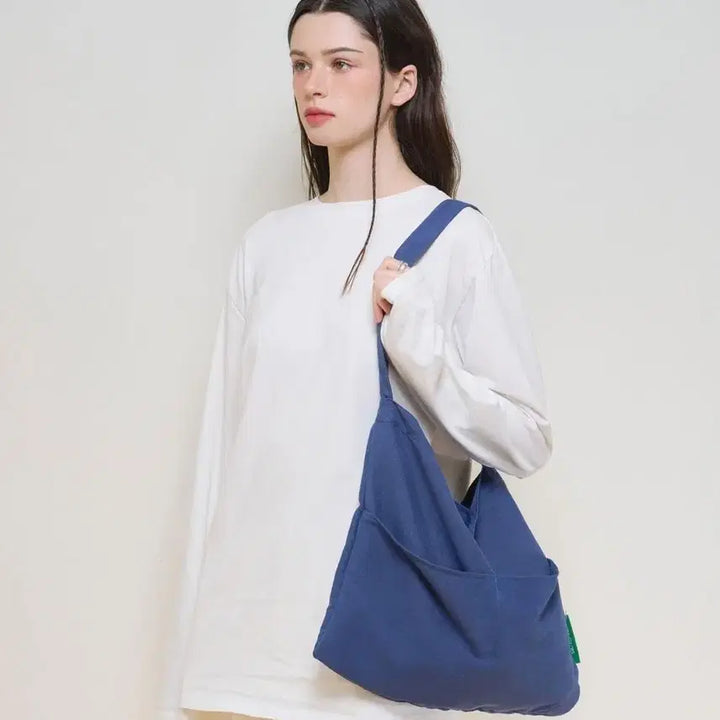 [BUNJANG] United Colors of Benetton Easy Shoulder Bag / (시착1회)베네통 이지 숄더백 [정가 29,900원]