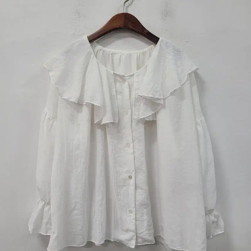 [BUNJANG] CLASSICAL Frill Blouse Long Sleeve Shirt / CLASSICAL 프릴 블라우스 긴팔 셔츠
