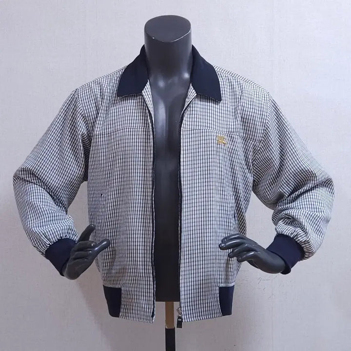 [BUNJANG] Burberry Check Pattern Bomber Jacket / 버버리 체크 패턴 봄버 자켓 점퍼 100