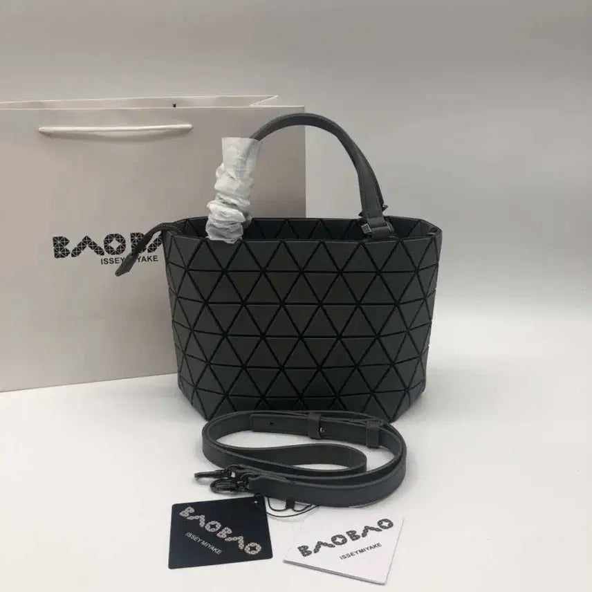 [BUNJANG] Issey Miyake Bao Bao Crystal Tote Bag Deep Gray / 바오바오 이세이미야케 크리스탈 토트백 딥그레이