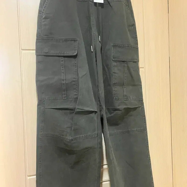 [BUNJANG] Asnofit Pigment Cargo Pocket Wide Cotton Pants Khaki / 새상품 택) Asnofit 카고 포켓 피그먼트 와이드 카키 면팬츠
