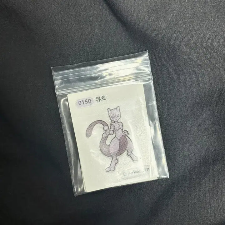 [BUNJANG] Pokemon G-Max Snorlax Sticker + Mewtwo Sticker / 포켓몬 거다이맥스 잠만보 띠부실 (+뮤츠 띠부실 증정)