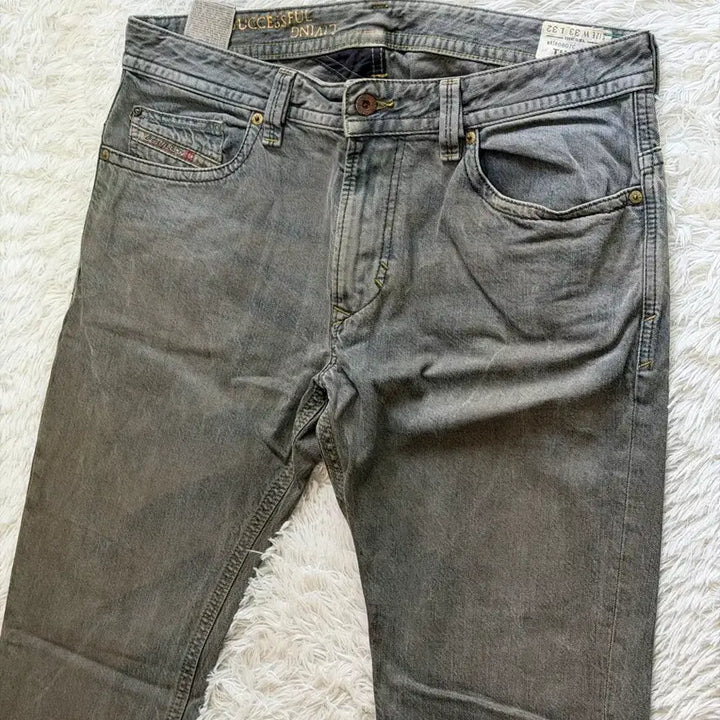 [BUNJANG] Diesel Thavar Slim Skinny Jeans Charcoal Grey Wash / 디젤 블랙 데님 청바지