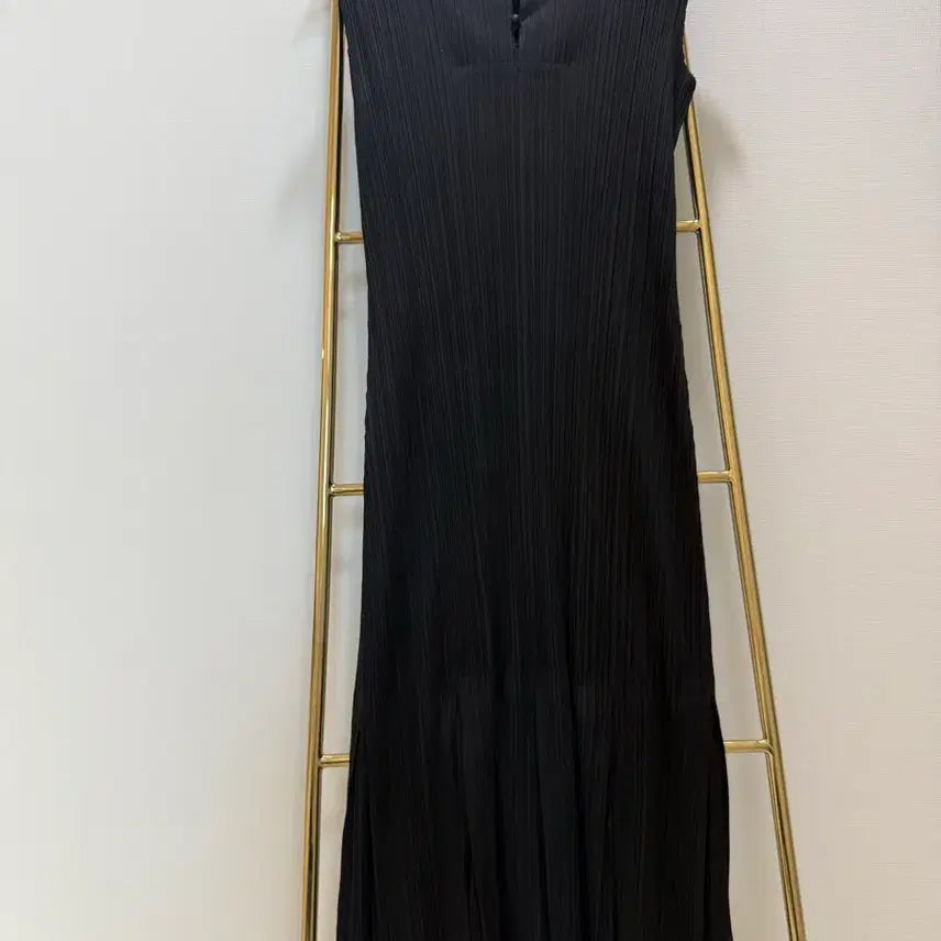 [BUNJANG] Pleats Please Black Dress / 플리츠플리즈 블랙원피스