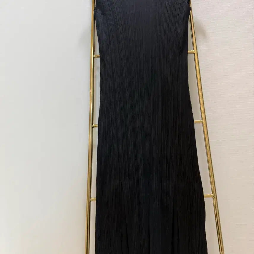 [BUNJANG] Pleats Please Black Dress / 플리츠플리즈 블랙원피스