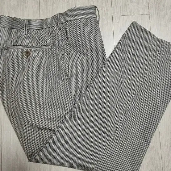 [BUNJANG] Uniqlo Spring/Summer Check Trousers Size 82 / 유니클로 봄,여름 체크 바지 82