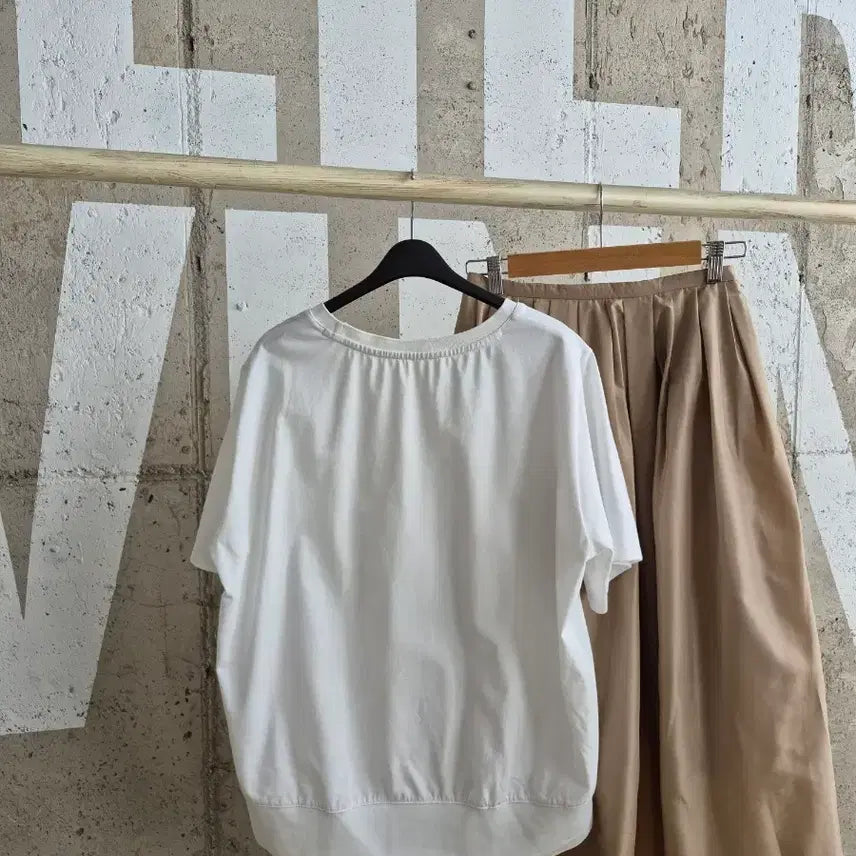 [BUNJANG] White Printing Short Sleeve T-Shirt / 화이트 프린팅 반팔티셔츠(TS