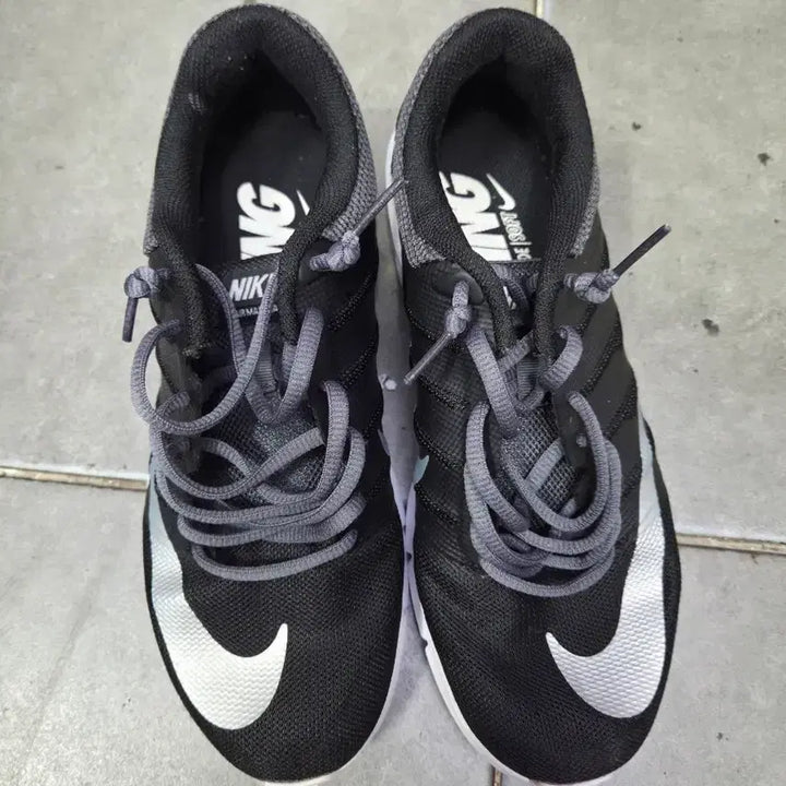 [BUNJANG] Nike Black Sneakers Size 250 / 나이키 블랙 운동화 스니커즈250