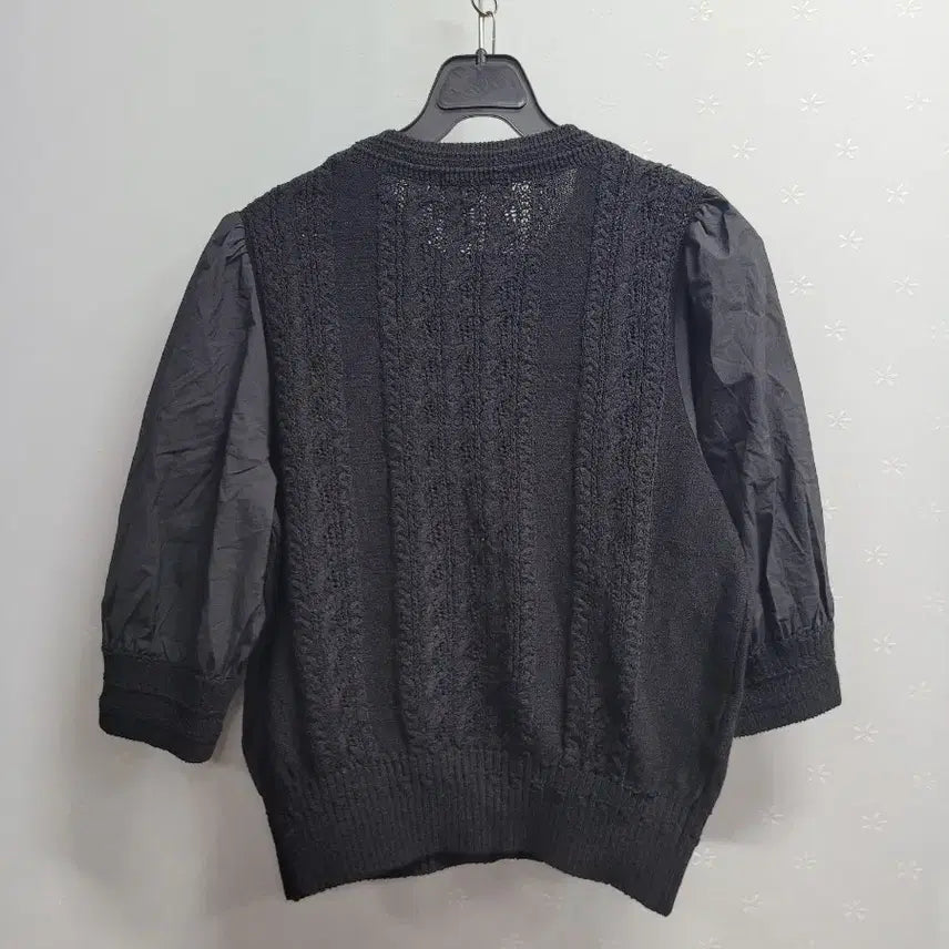 [SOLD OUT] 55~66)주크 블랙 니트 퍼프소매 블라우스