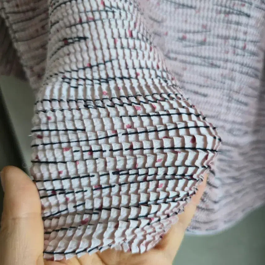[BUNJANG] Pleated Blouse (Size 66-88) / (1~2회착용) 플리츠 상의  66~88사이즈