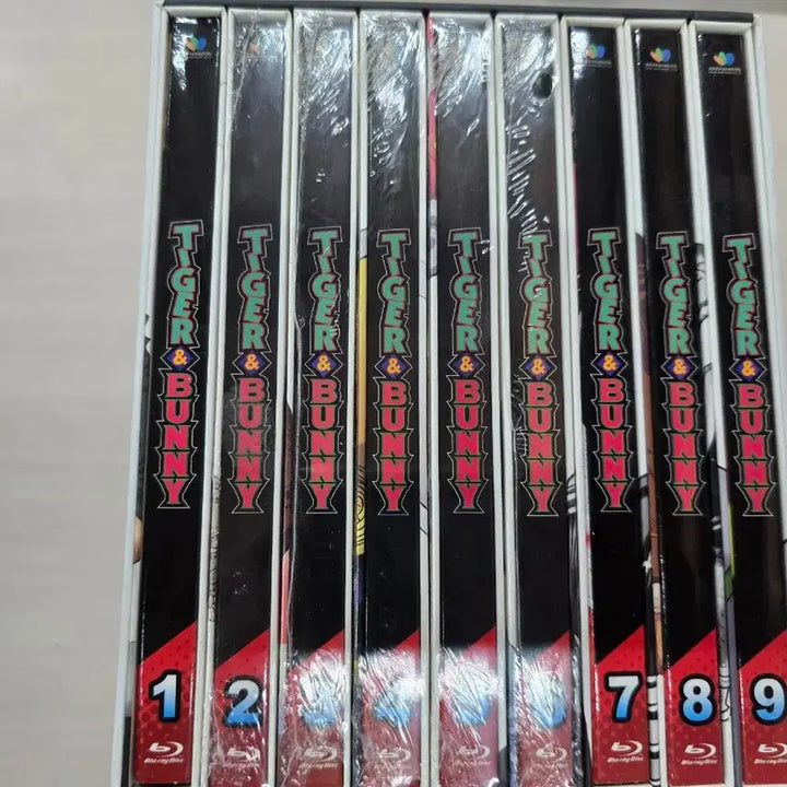 [BUNJANG] Tiger &amp; Bunny Japanese Animation DVD Set / [DVD](블루레이) 일본애니메이션 "타이거 앤 버니" 판매합니다.