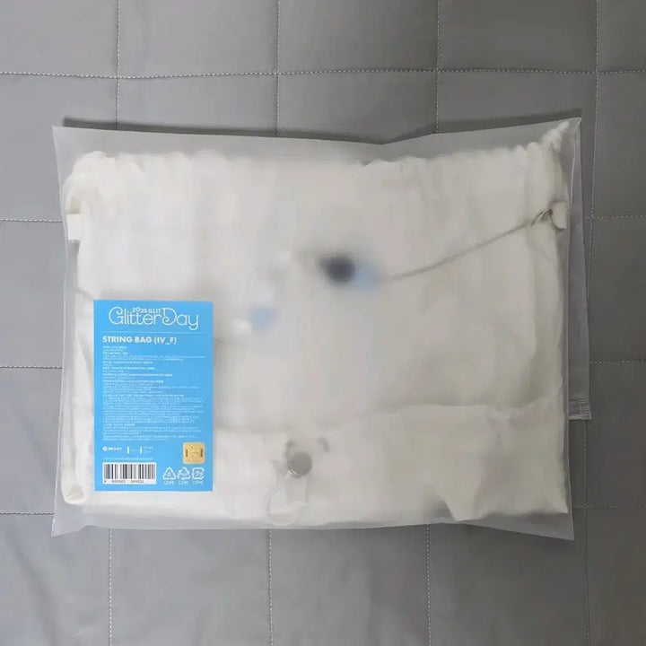 [BUNJANG] ILLIT Glitter Day String Bag Concert Fanmeeting MD Goods / 아일릿 글리터데이 스트링백 콘서트 팬미팅 엠디 md 굿즈 판매 양도