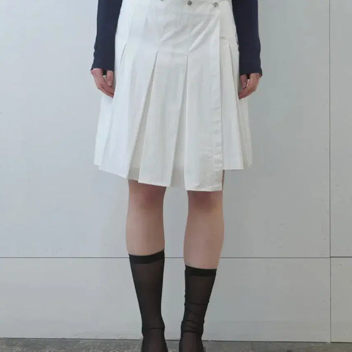 [BUNJANG] Kijun Pleated Wrap Midi Skirt / 기준 Kijun Pleated Wrap Skirt