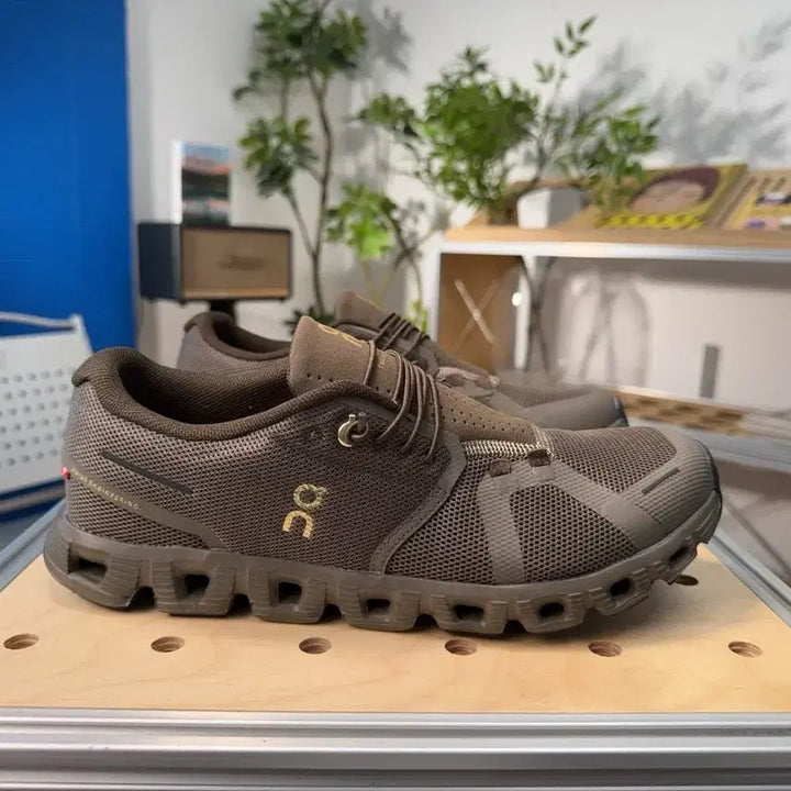 [BUNJANG] On Running Cloud 5 Lightweight Running Shoes Unisex Daily Shoes Authentic / 온러닝 클라우드 5 경량 러닝화 남녀공용 데일리 슈즈 정품
