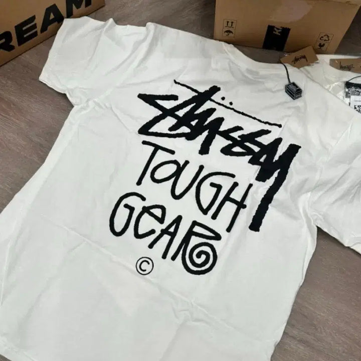 [BUNJANG] Stussy Tough Gear T-shirt White / 스투시 터프 기어 반팔 새상품 S, M