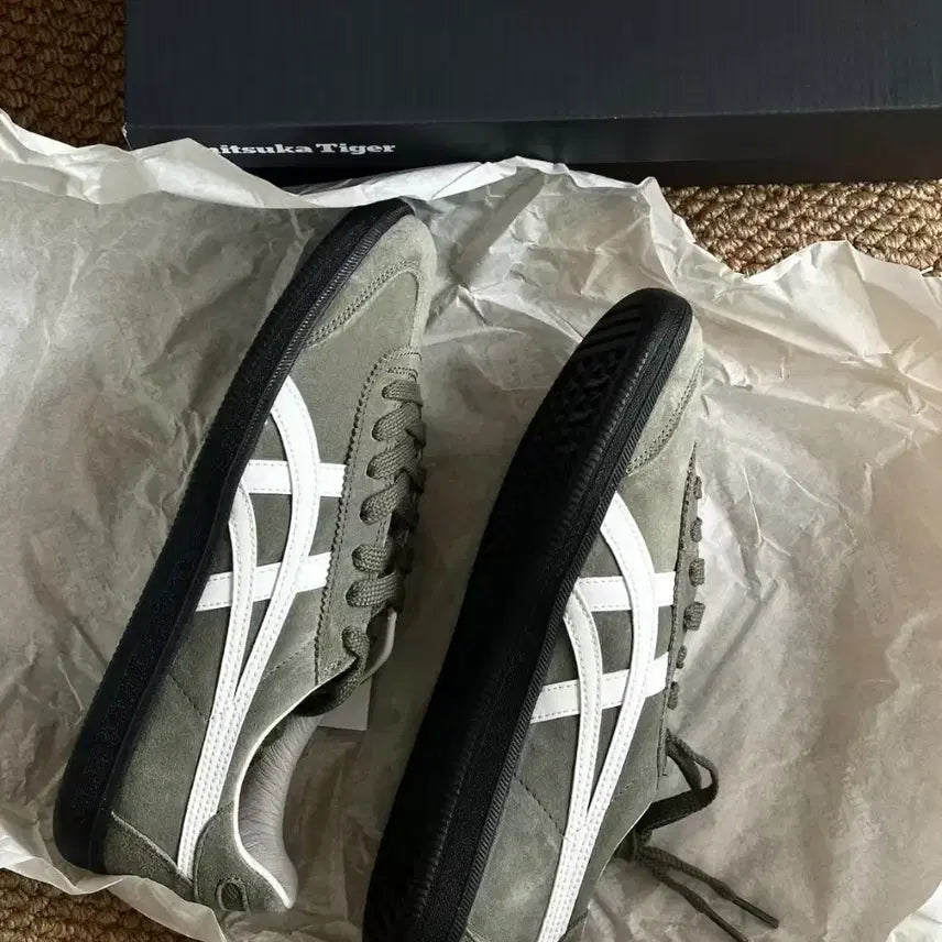 [BUNJANG] Onitsuka Tiger Running Shoes 1183A907-300 / [정품] 오니츠카타이거  1183A907-300 런닝화