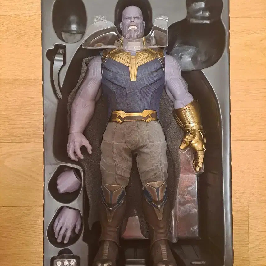 [BUNJANG] Hot Toys MMS479 Avengers: Infinity War Thanos Figure / 핫토이 어벤저스 인피니티워 타노스
