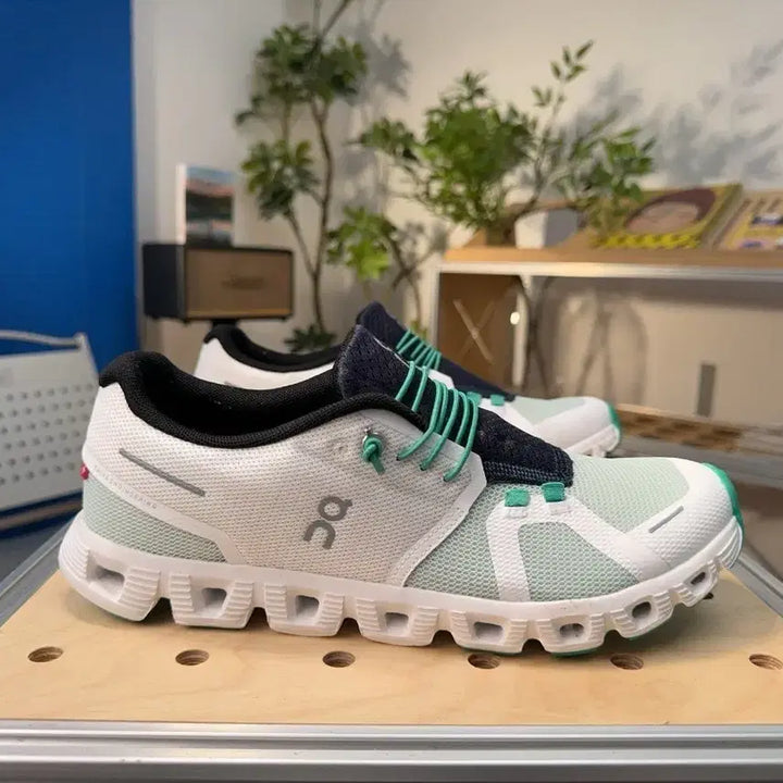 [BUNJANG] On Running Cloud 5 Lightweight Running Shoes Unisex Daily Shoes / 온러닝 클라우드 5 경량 러닝화 남녀공용 데일리 슈즈 정품