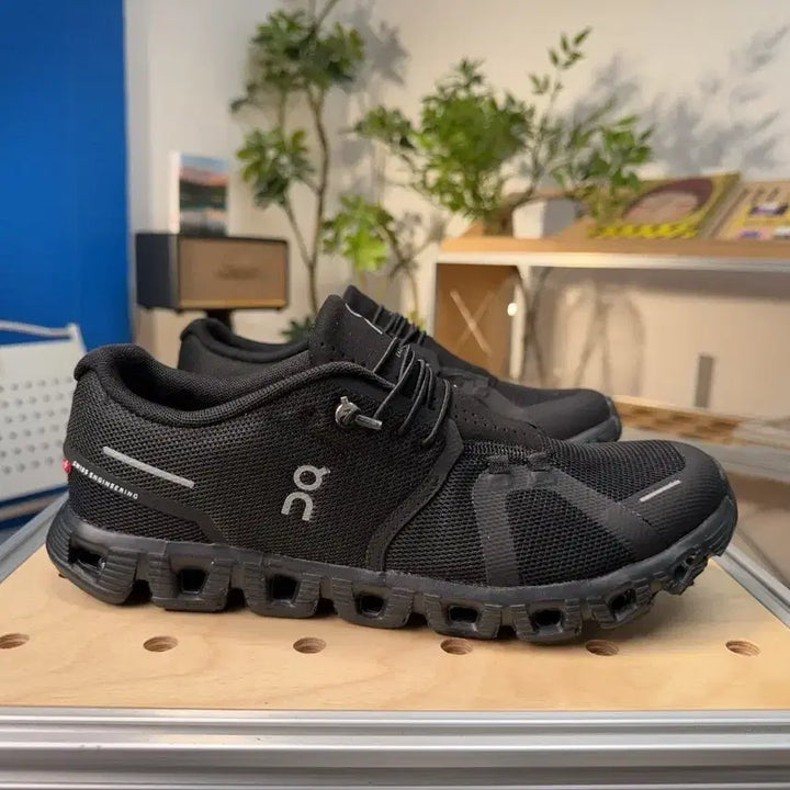 [BUNJANG] On Running Cloud 5 Lightweight Running Shoes Unisex Daily Shoes / 온러닝 클라우드 5 경량 러닝화 남녀공용 데일리 슈즈 정품
