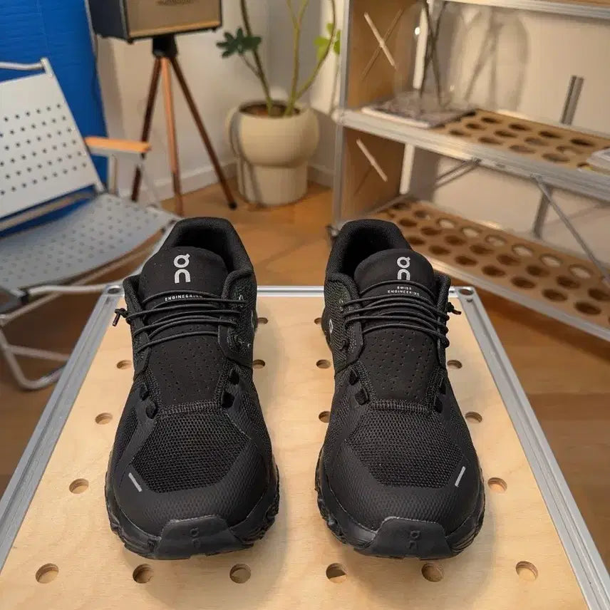 [BUNJANG] On Running Cloud 5 Lightweight Running Shoes Unisex Daily Shoes / 온러닝 클라우드 5 경량 러닝화 남녀공용 데일리 슈즈 정품