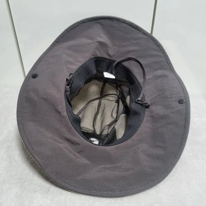 [SOLD OUT] [미착용] J.W. 벙거지 모자 FREE