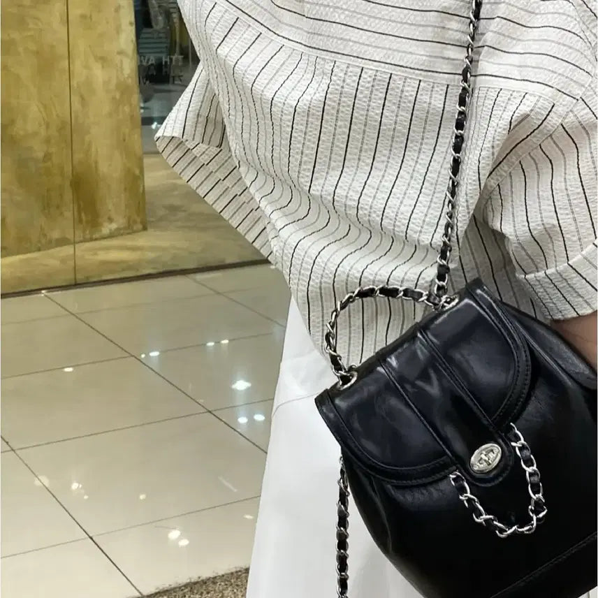 [BUNJANG] Leather Chain Backpack / 블랙 체인 백팩